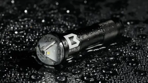 [STRB-RGB-2026] Bigblue RGB Strobe Light