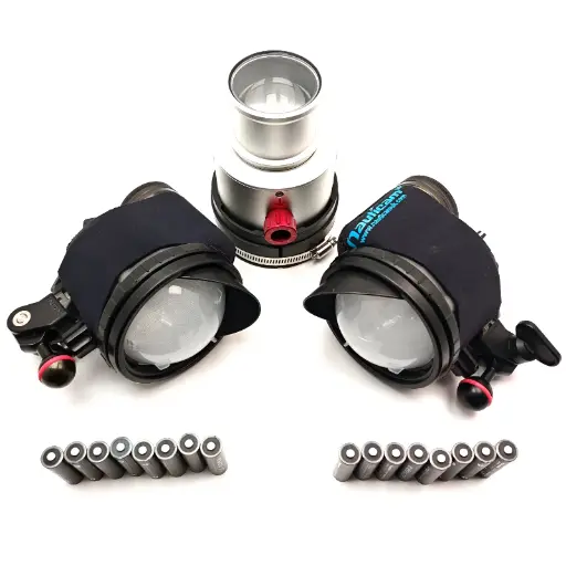 [USED-Z330-JT] USED Inon Z-330 Strobe (2 pcs) with SUPE Snoot